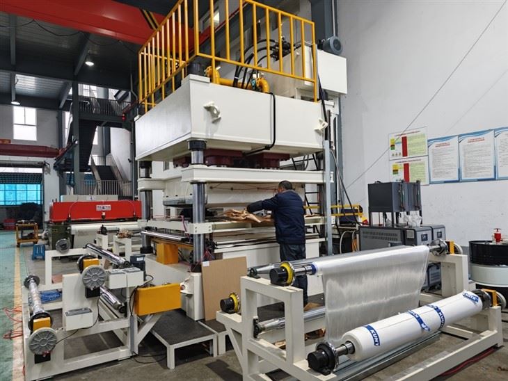 2UD/4UD/6UD Crossply Machine