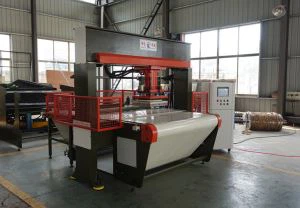 Conveyor belt traveling head cutting machine,clicking Machine,cutting Press